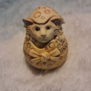 KINGDOM HARMONY CAT POT BELLY 2001